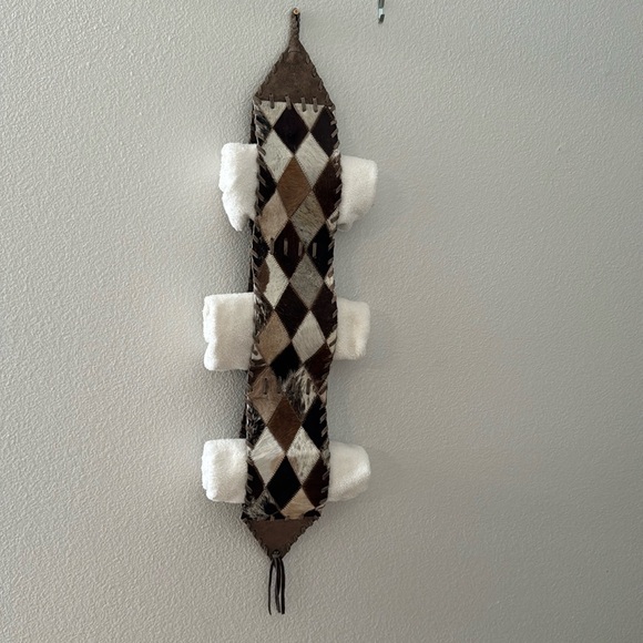 Western Multi-Purpose Holder - Picture 1 of 4
